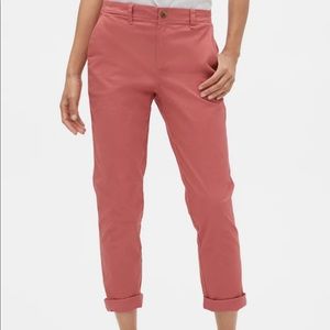 EUC Gap Girlfriend Chino salmon size 2